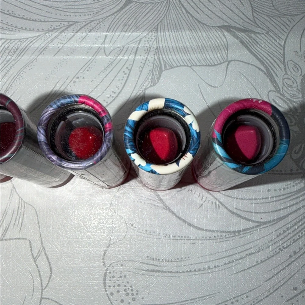 Almay Lip Vibes Collection - Bold and Bright Shades 6pc Lot